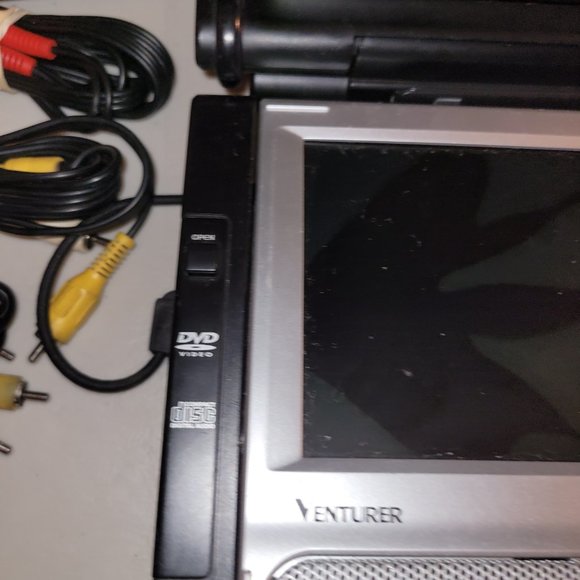 Venturer PVS6271 Portable DVD Player-Dual Widescreens---$100 obo - Picture 5 of 9